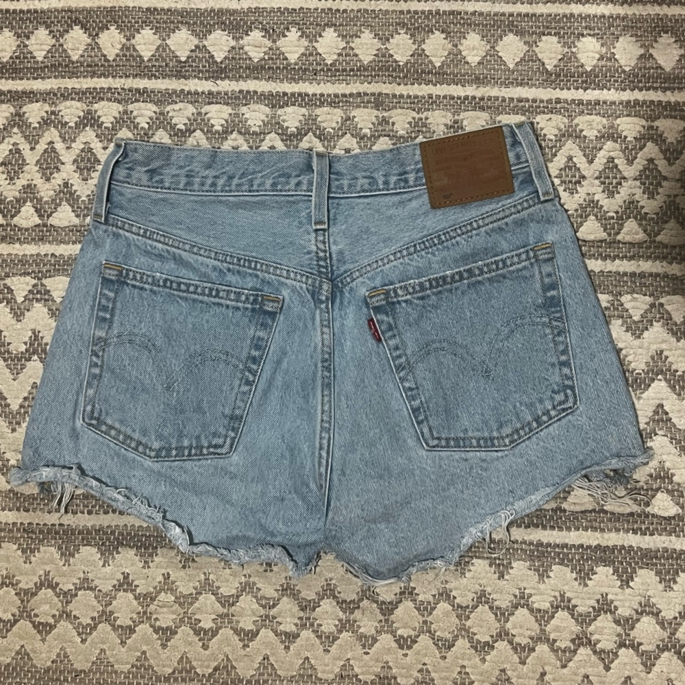 Levi's 501 Original Blue Jean Shorts with Frayed Hem - Picture 2 of 7